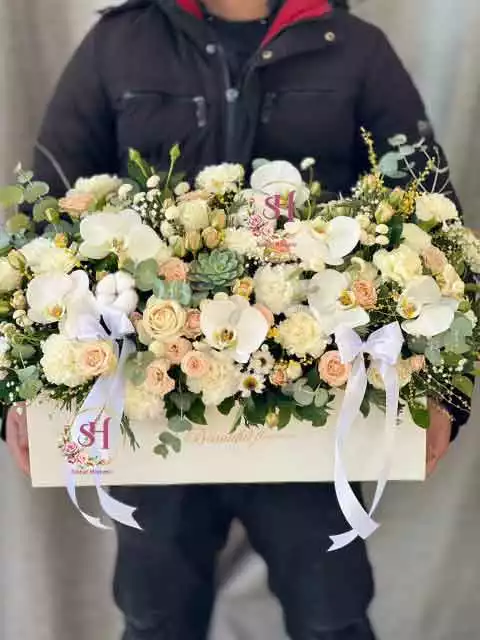 باکس گل تبریک صدف باکس گل تبریک صدف