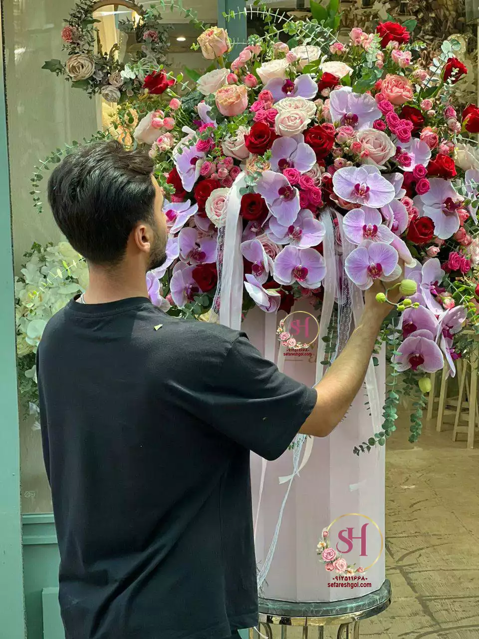 باکس گل تبریک طاها باکس گل تبریک طاها
