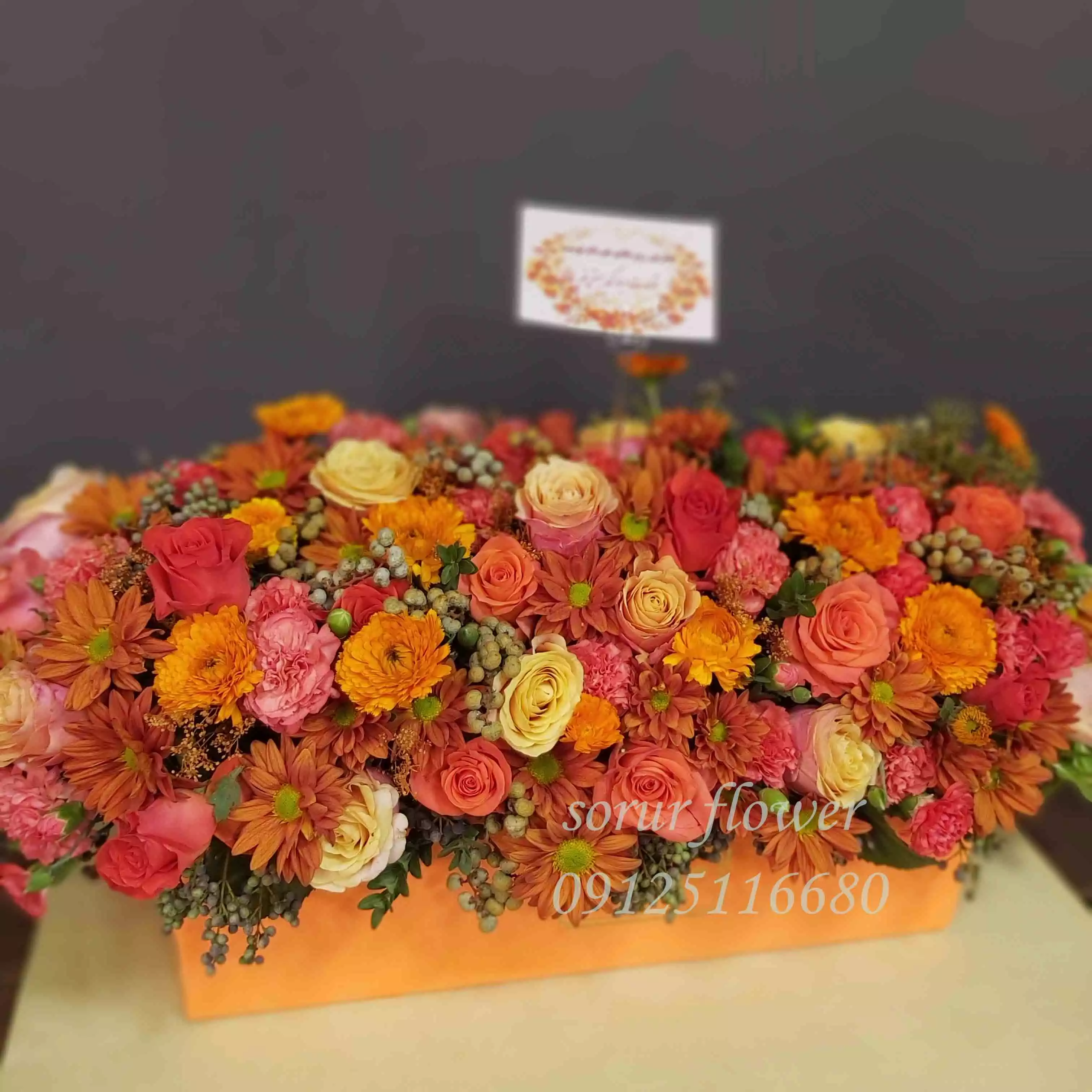 باکس گل رنگ های گرم پاییزی