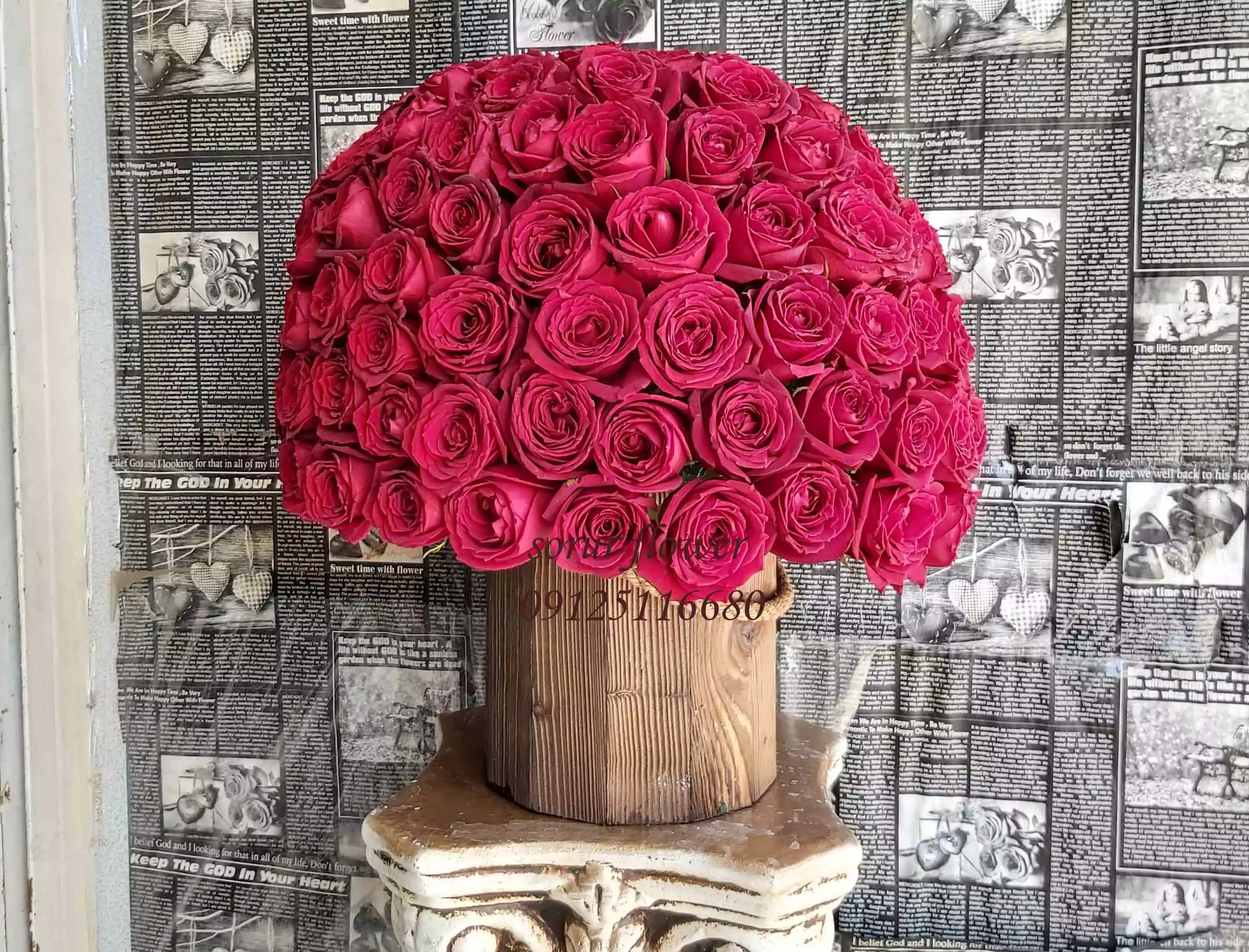 باکس گل رز قرمز (چوبی)