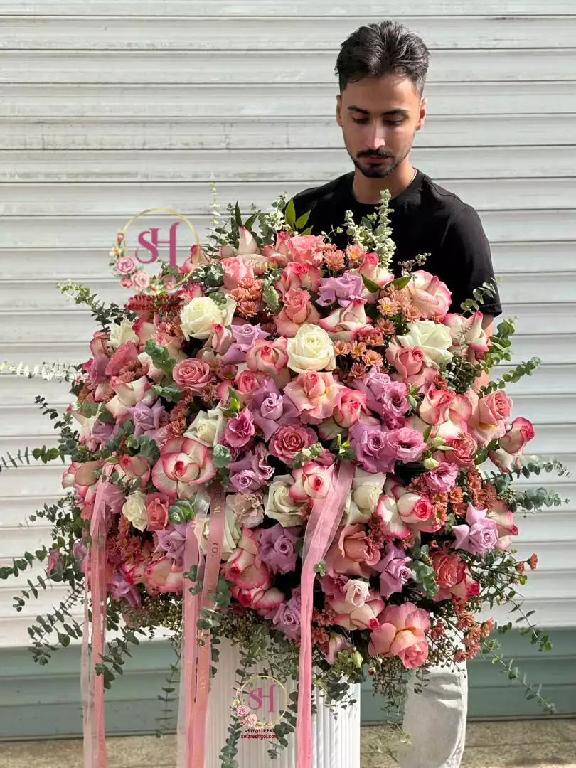 باکس گل لاکچری بهارناز