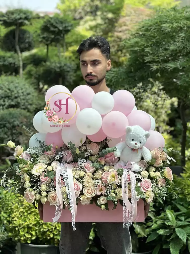 باکس گل و بادکنک باکس گل و بادکنک