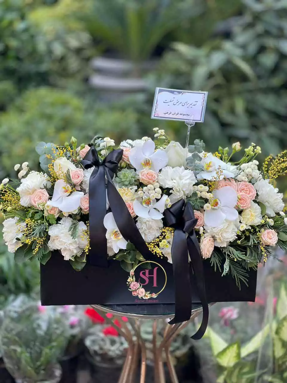 باکس گل و شمع تسلیت 