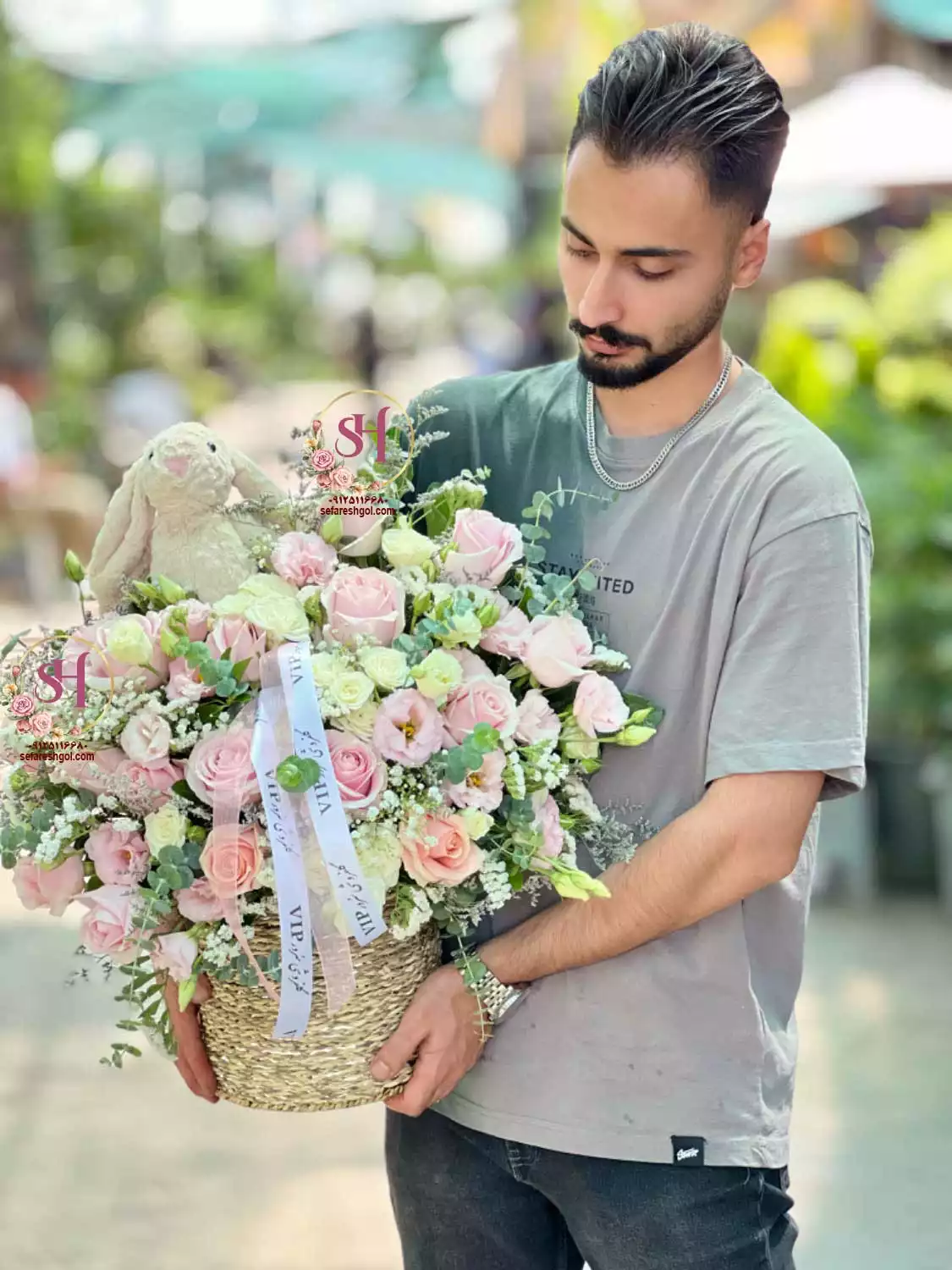 باکس گل و عروسک 