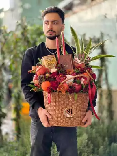 باکس گل و میوه و آجیل 2 باکس گل و میوه و آجیل 2