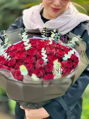 دسته-گل-تبریک-(80-شاخه)-373