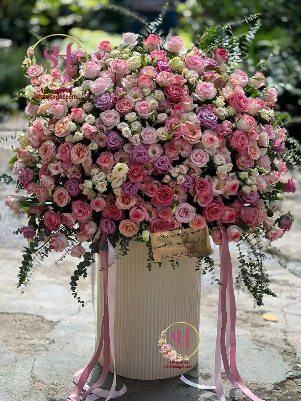 باکس گل لاکچری آرش(160 شاخه)