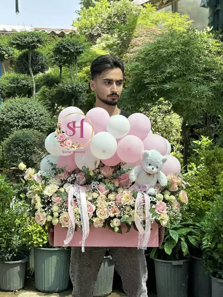 باکس گل و بادکنک باکس گل و بادکنک