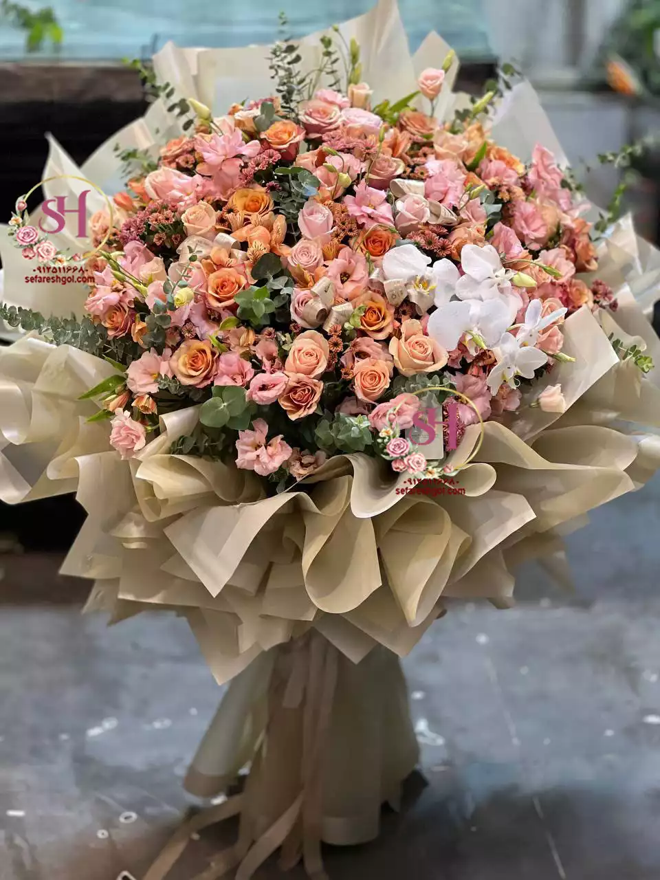 دسته گل تبریک هوری