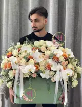 باکس گل لاکچری هستی باکس گل خاص، باکس گل آنلاین، گل تبریک، گل باکلاس، گل هدیه، گل خواستگاری، گل بله برون باکس گل لاکچری هستی