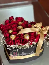 باکس گل و شکلات ولنتاین 1