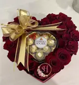 باکس گل و شکلات ولنتاین 4