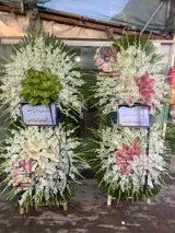 تاج گل دو طبقه افرا